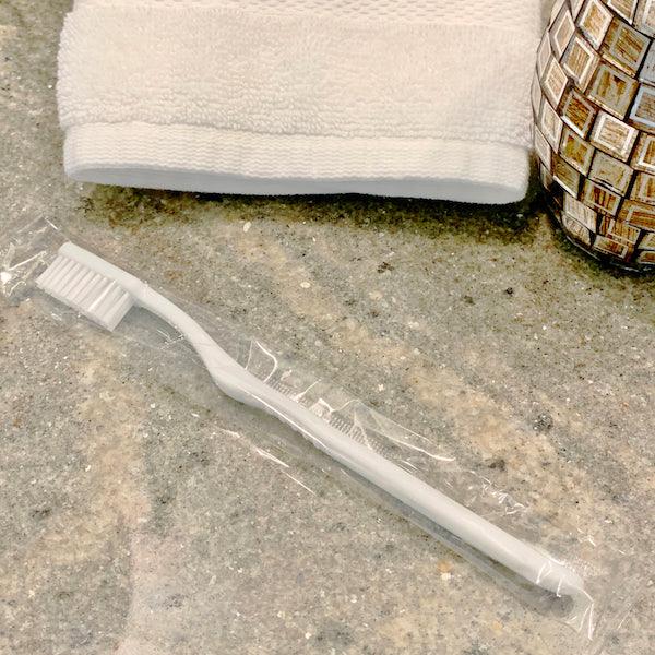 HARD BRISTLE TOOTHBRUSH - Image 3